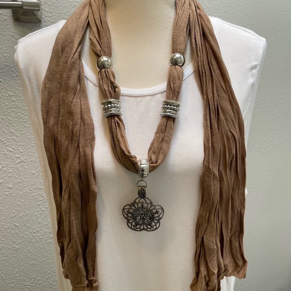 ❤️‍🔥3/$15❤️‍🔥Accessory - Light Brown/Silver